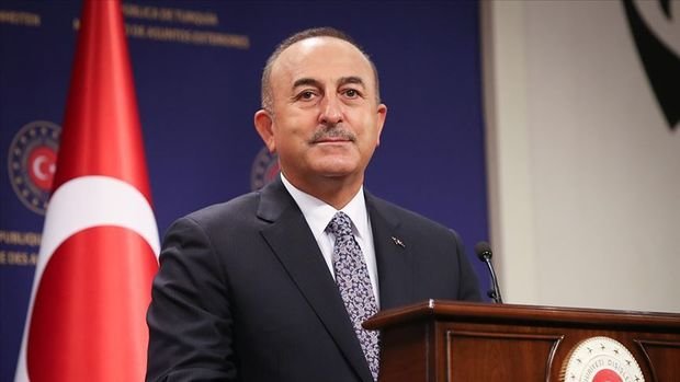 Mövlud Çavuşoğlu: “İki vətəndaşımız həyatlarını təhlükəyə ataraq Vyanada terroristlərə müdaxilə edib”