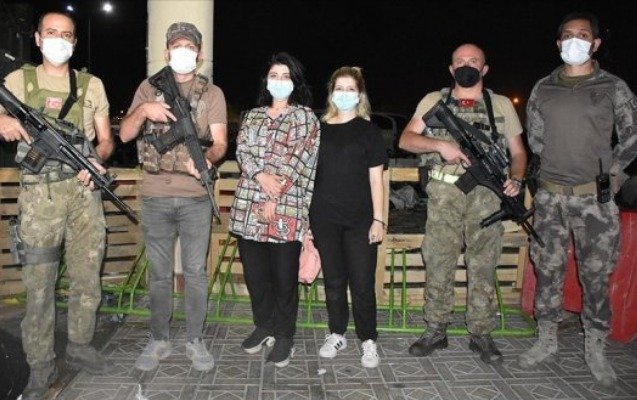 Türkiyə xüsusi təyinatlıları Kabildə qadın tibb işçilərini xilas etdi - Video