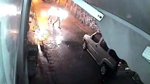 Tehranda SEPAH qərargahına "Molotov kokteyli" atıldı - Video